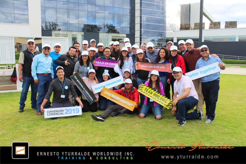 Taller de trabajo en equipo Nicaragua, cuerdas bajas para alinear objetivos y roles compartidos.